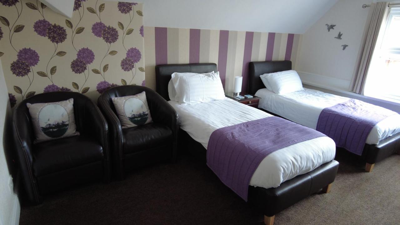 Colbourn Bed And Breakfast โคลวินเบย์ ภายนอก รูปภาพ
