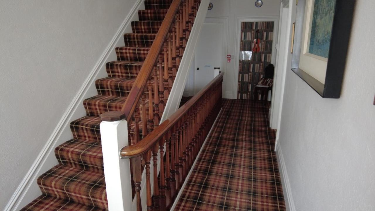 Colbourn Bed And Breakfast โคลวินเบย์ ภายนอก รูปภาพ